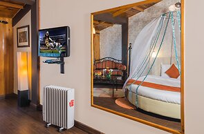 Honeymoon Inn