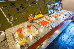 Honeymoon Inn