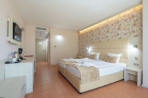 Aphrodite Beach Hotel