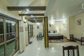 Dynasty Resort