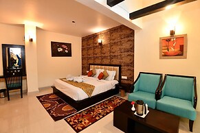 Dynasty Resort