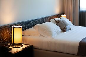 G Hotel