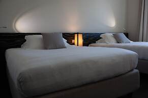 G Hotel