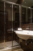 G Hotel