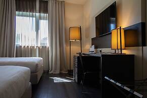 G Hotel
