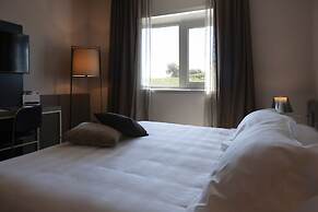 G Hotel