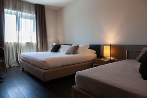 G Hotel
