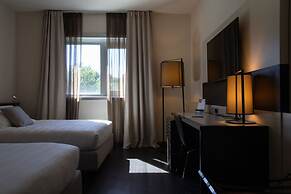 G Hotel