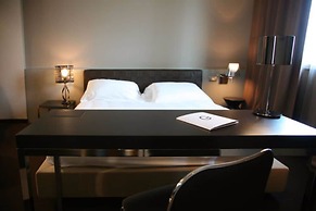 G Hotel