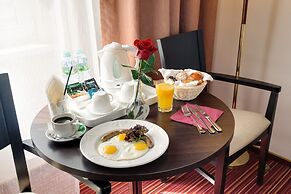 Vega Izmailovo Hotel
