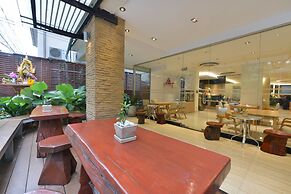 Royal View Resort