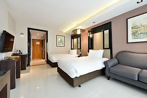 Royal View Resort