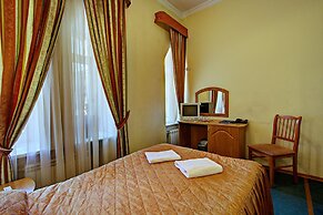 Elegy Hotel