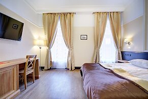 Elegy Hotel