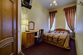 Elegy Hotel
