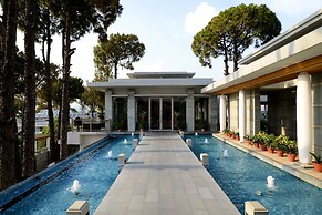 Moksha Himalaya Spa Resort