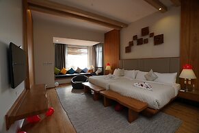 Moksha Himalaya Spa Resort