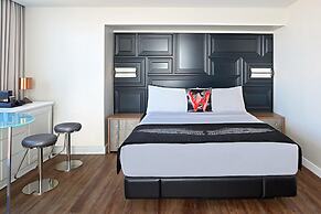 W Boston, a Marriott Hotel