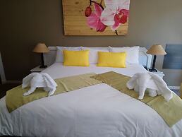 Elephant Lake Hotel