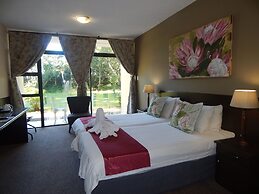 Elephant Lake Hotel