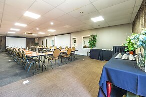 Ruslamere Hotel & Conference Centre