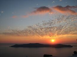 Irida Santorini