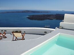 Irida Santorini