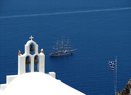 Irida Santorini