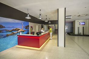 azuLine Hotel Pacific