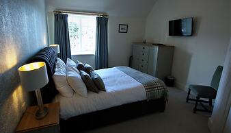 Ravenstone Manor