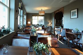 Ravenstone Manor