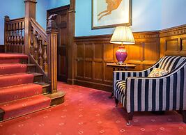 Ravenstone Manor