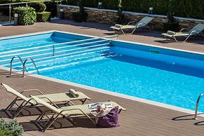 Premier Luxury Mountain Resort