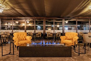 Premier Luxury Mountain Resort
