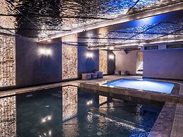 Premier Luxury Mountain Resort