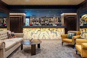 Premier Luxury Mountain Resort