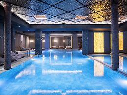 Premier Luxury Mountain Resort