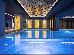 Premier Luxury Mountain Resort