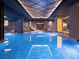 Premier Luxury Mountain Resort