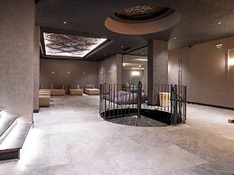 Premier Luxury Mountain Resort