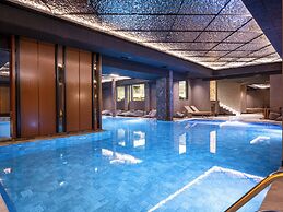 Premier Luxury Mountain Resort