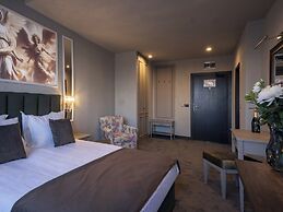 Premier Luxury Mountain Resort