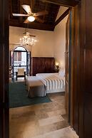 Casa del Arzobispado Hotel