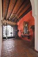 Casa del Arzobispado Hotel