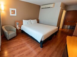 Novotel Lima San Isidro Hotel