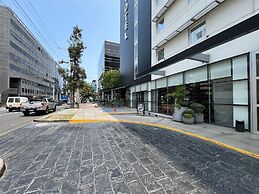 Novotel Lima San Isidro Hotel