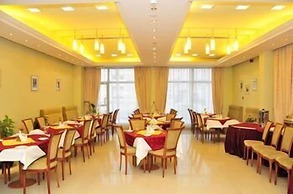 Safeer Plaza Hotel