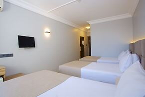 Grand Ant Hotel