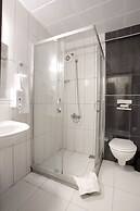 Grand Ant Hotel