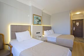 Grand Ant Hotel